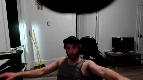 stonedpanda77 online show from 10-31-25, 03:18