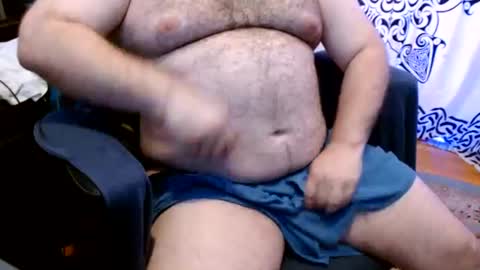 Snapshot of stonerbear42 chatting on 07-09-26, 05:39 Stonerbear42 online show from 07-09-26, 05:39
