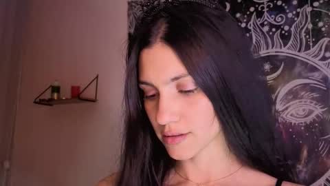 Snapshot of stonned_candy chatting on 10-24-25, 10:50 Liz online show from 10-24-25, 10:50