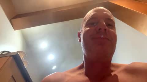 Snapshot of stoodley22 chatting on 10-13-25, 04:45 Stoodley22 online show from 10-13-25, 04:45