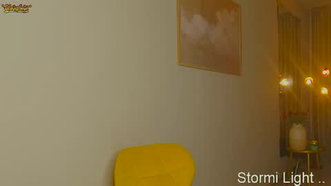 Snapshot of stormi_light chatting on 05-17-26, 07:32 Stormi online show from 05-17-26, 07:32