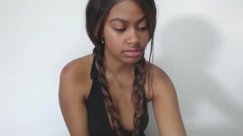 stormihills_ online show from 04-25-26, 10:51