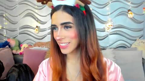 Snapshot of stormirusso chatting on 12-17-24, 02:55 Mar online show from 12-17-24, 02:55