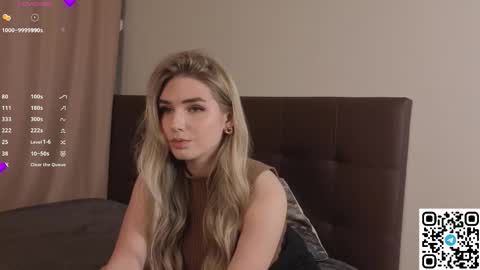 Snapshot of stormymuse chatting on 11-27-25, 03:14 Luna online show from 11-27-25, 03:14