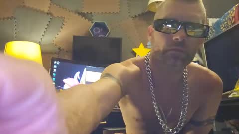 Str8 online show from 03-08-25, 10:24