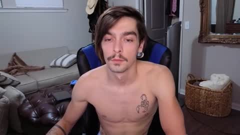 Snapshot of str8whiteboy21 chatting on 09-27-25, 06:18 str8whiteboy21 online show from 09-27-25, 06:18