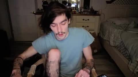 Snapshot of str8whiteboy21 chatting on 02-10-26, 05:11 str8whiteboy21 online show from 02-10-26, 05:11