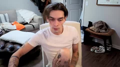 Snapshot of str8whiteboy21 chatting on 06-04-26, 01:39 str8whiteboy21 online show from 06-04-26, 01:39