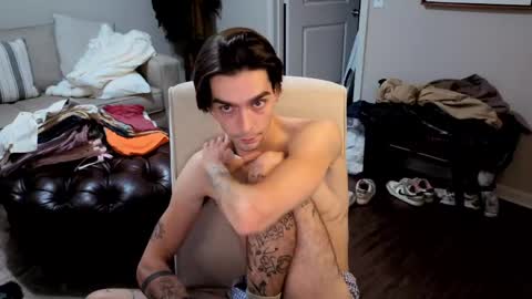 Snapshot of str8whiteboy21 chatting on 06-05-26, 06:52 str8whiteboy21 online show from 06-05-26, 06:52