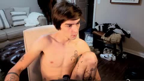 Snapshot of str8whiteboy21 chatting on 06-07-26, 10:52 str8whiteboy21 online show from 06-07-26, 10:52