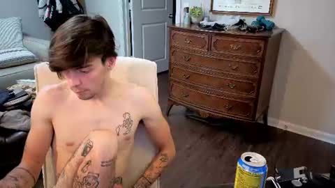 Snapshot of str8whiteboy21 chatting on 06-15-26, 04:42 str8whiteboy21 online show from 06-15-26, 04:42