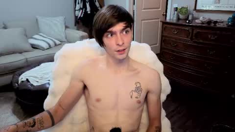 Snapshot of str8whiteboy21 chatting on 06-17-26, 03:24 str8whiteboy21 online show from 06-17-26, 03:24