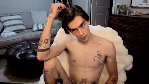 Snapshot of str8whiteboy21 chatting on 06-19-26, 02:05 str8whiteboy21 online show from 06-19-26, 02:05