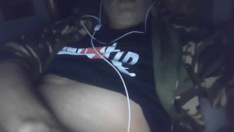 Snapshot of straightguy2024 chatting on 11-10-25, 07:18 StraightGuy online show from 11-10-25, 07:18