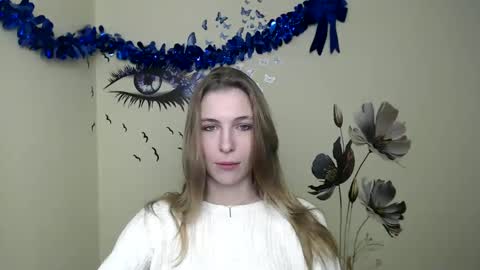 Snapshot of stranger_giirl chatting on 01-13-25, 10:14 Amalia online show from 01-13-25, 10:14