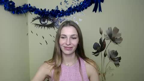Snapshot of stranger_giirl chatting on 01-13-25, 01:28 Amalia online show from 01-13-25, 01:28