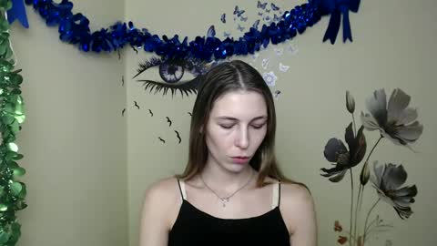 Snapshot of stranger_giirl chatting on 01-15-25, 12:58 Amalia online show from 01-15-25, 12:58