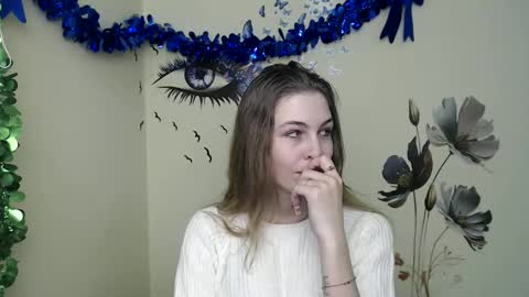 Snapshot of stranger_giirl chatting on 01-18-25, 12:57 Amalia online show from 01-18-25, 12:57