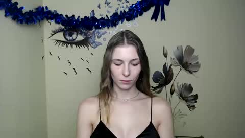 Snapshot of stranger_giirl chatting on 01-24-25, 07:18 Amalia online show from 01-24-25, 07:18