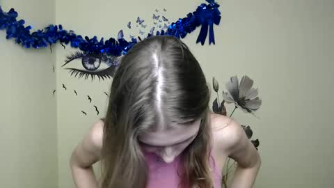 Snapshot of stranger_giirl chatting on 01-27-25, 01:09 Amalia online show from 01-27-25, 01:09