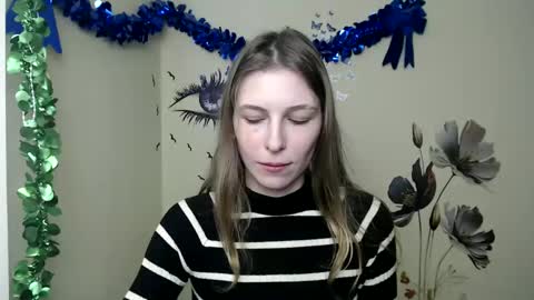 Snapshot of stranger_giirl chatting on 02-13-25, 10:12 Amalia online show from 02-13-25, 10:12