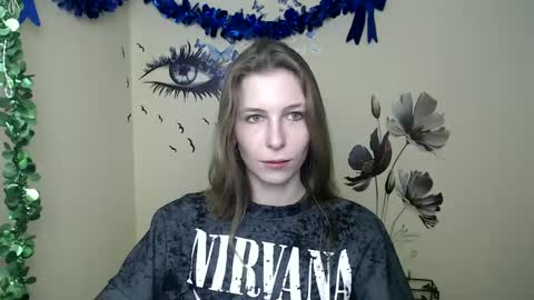 Snapshot of stranger_giirl chatting on 02-25-25, 12:55 Amalia online show from 02-25-25, 12:55