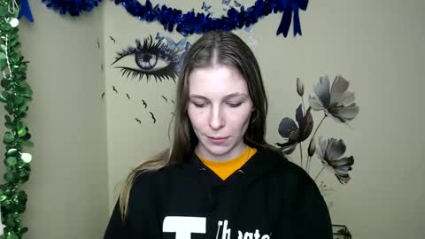 Snapshot of stranger_giirl chatting on 02-26-25, 04:24 Amalia online show from 02-26-25, 04:24