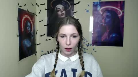 Snapshot of stranger_giirl chatting on 03-03-25, 04:03 Amalia online show from 03-03-25, 04:03