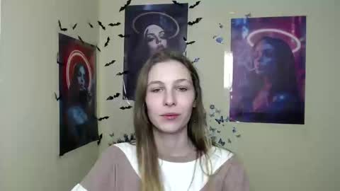 Snapshot of stranger_giirl chatting on 03-10-25, 12:59 Amalia online show from 03-10-25, 12:59