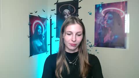 Snapshot of stranger_giirl chatting on 09-14-25, 06:40 Amalia online show from 09-14-25, 06:40