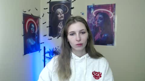 Snapshot of stranger_giirl chatting on 11-14-25, 07:51 Amalia online show from 11-14-25, 07:51