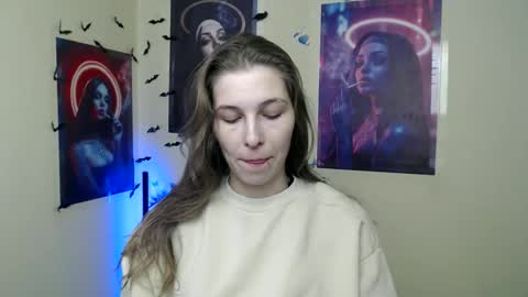 Snapshot of stranger_giirl chatting on 01-12-26, 07:13 Amalia online show from 01-12-26, 07:13