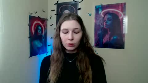 Snapshot of stranger_giirl chatting on 02-06-26, 07:23 Amalia online show from 02-06-26, 07:23