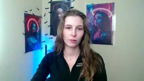 Snapshot of stranger_giirl chatting on 02-19-26, 01:29 Amalia online show from 02-19-26, 01:29