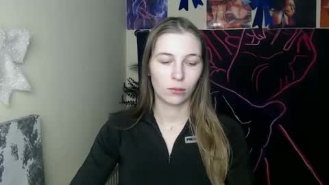 Snapshot of stranger_giirl chatting on 03-04-26, 06:52 Amalia online show from 03-04-26, 06:52