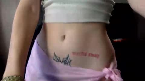 Snapshot of strawb3rrymilkk chatting on 10-30-25, 10:32 strawb3rrymilkk online show from 10-30-25, 10:32