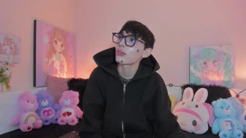 strawberry_kitty_ online show from 02-01-26, 04:11