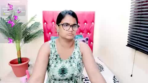 Snapshot of strawberry_lipz chatting on 10-14-25, 04:13 strawberry_lipz online show from 10-14-25, 04:13
