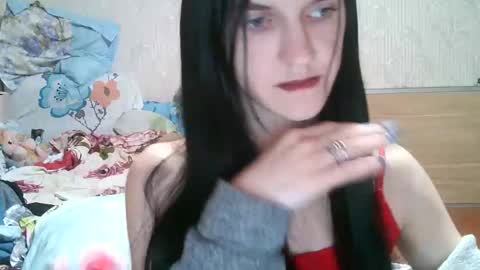 Strawberry Storm online show from 04-07-26, 06:19