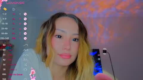 Tati and Lola online show from 06-25-26, 07:13
