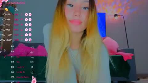 Tati and Lola online show from 07-30-26, 04:06