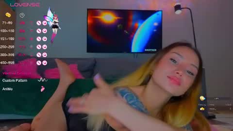 Tati and Lola online show from 08-04-26, 04:09