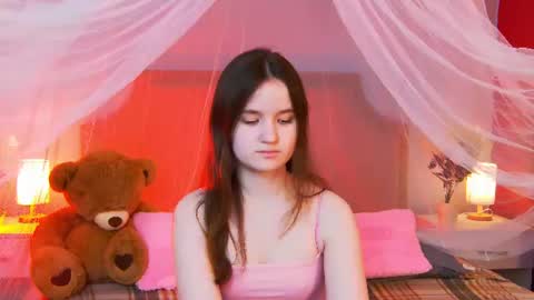 Snapshot of strawbunnybite chatting on 06-14-26, 02:41 Bunny online show from 06-14-26, 02:41