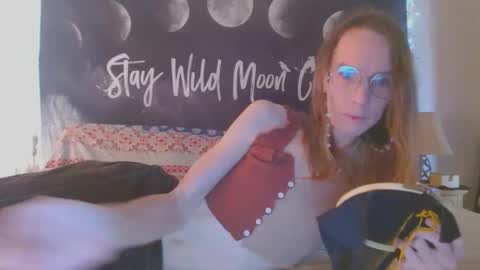 stray_dandelion online show from 11-12-25, 07:24