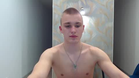 Yan online show from 05-26-26, 08:16