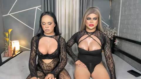 Snapshot of strip_me_baby chatting on 05-21-26, 05:03 Stacy online show from 05-21-26, 05:03