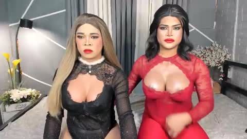 Snapshot of strip_me_baby chatting on 06-15-26, 03:42 Stacy online show from 06-15-26, 03:42