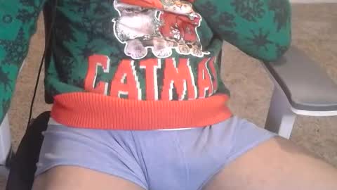 Snapshot of stroke_n_choke26 chatting on 12-17-25, 02:45 Rod Cox online show from 12-17-25, 02:45