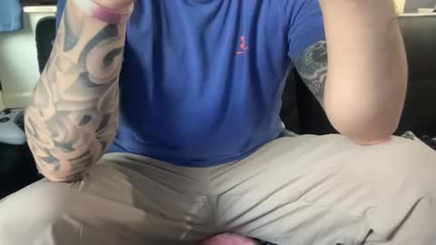 Snapshot of stroking33again chatting on 02-04-25, 07:00 stroking33again online show from 02-04-25, 07:00