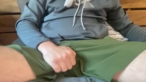 Snapshot of stroking33again chatting on 10-27-25, 01:26 stroking33again online show from 10-27-25, 01:26